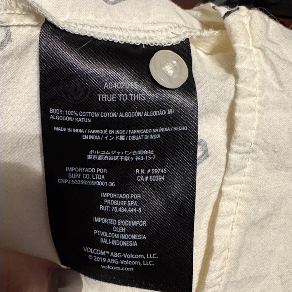 Volcom Cream Short-Sleeve Button-Up with Black Drop Print —FAST SHIP - Picture 3 of 3